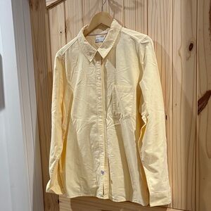 Croft & Barrow Light Yellow Casual Button Down Shirt
